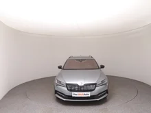 Škoda Superb Combi iV SPORTLINE DSG in Business-Grau Metallic