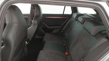 Škoda Superb Combi iV SPORTLINE DSG in Business-Grau Metallic