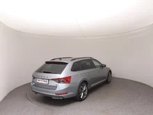 Škoda Superb Combi iV SPORTLINE DSG in Business-Grau Metallic