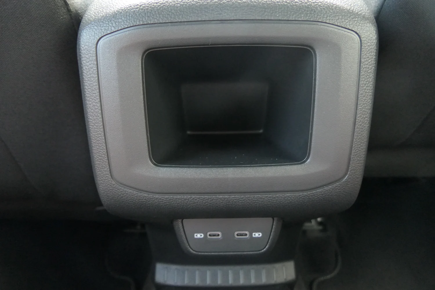 Bild eines VW T-Cross R-Line TSI DSG