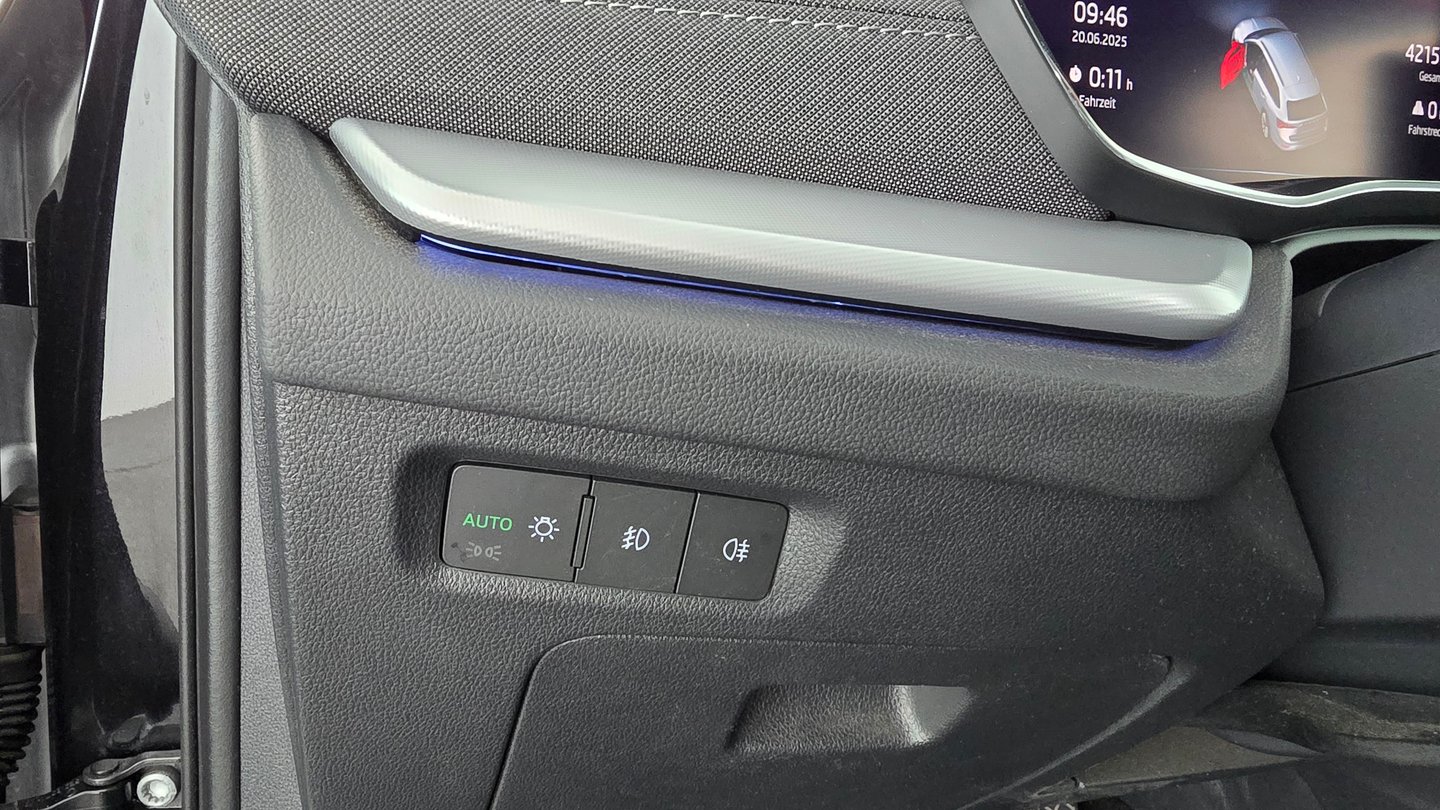Škoda OCTAVIA Combi Style TDI | Bild 12 von 26