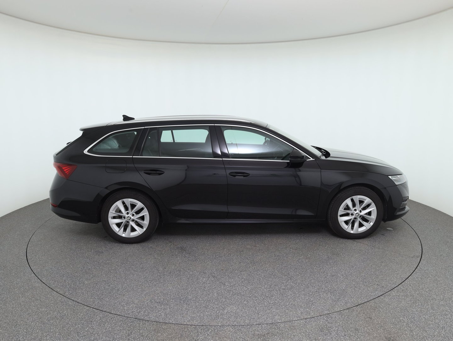 Škoda OCTAVIA Combi Style TDI | Bild 4 von 26