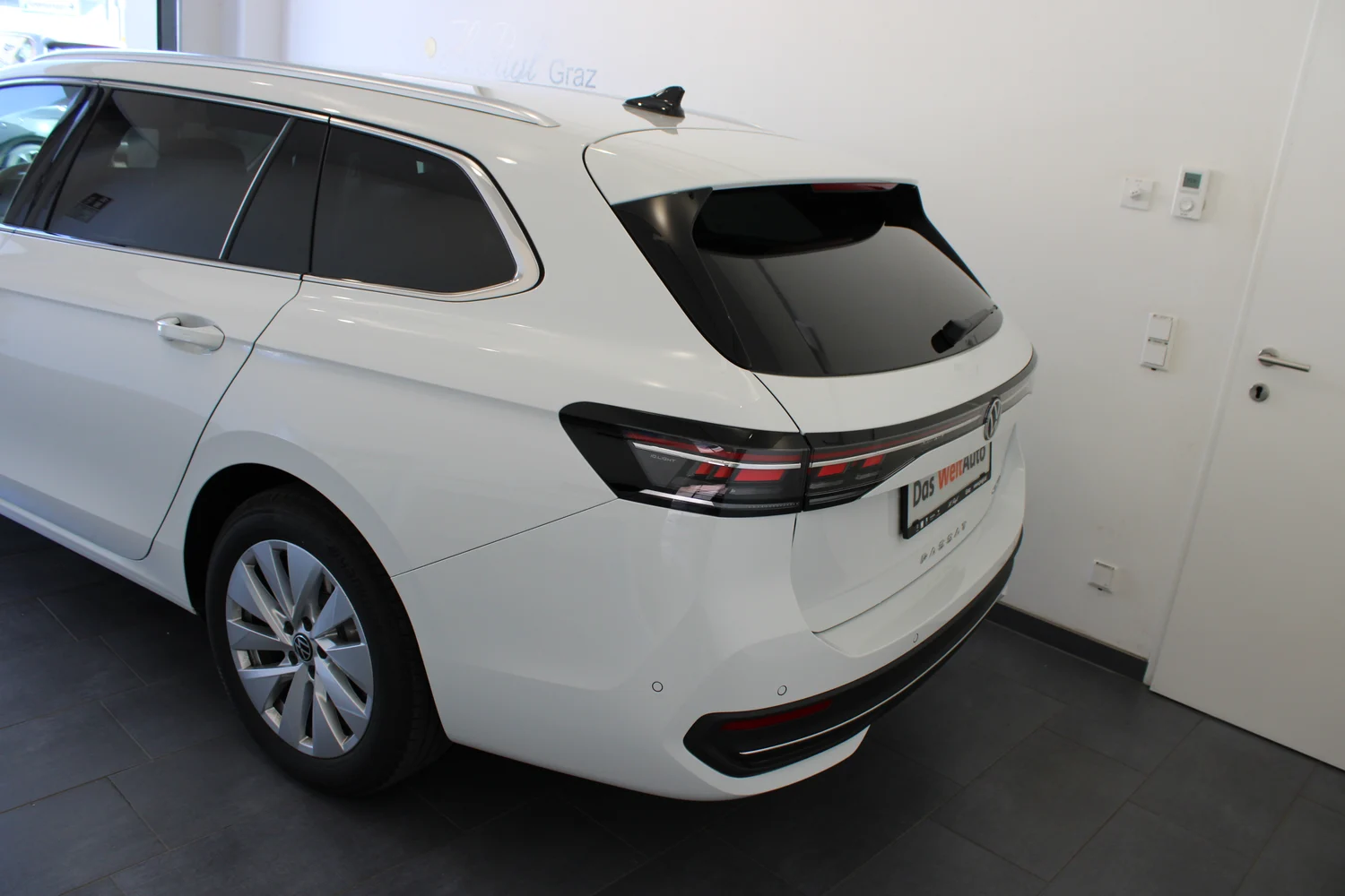 Bild eines VW Passat Variant Business eHybrid 150kW