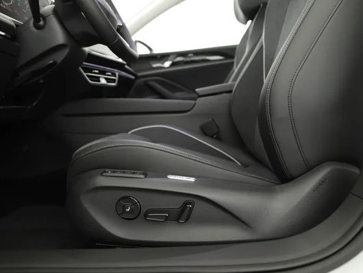 Bild eines VW Passat Variant Business eHybrid 150kW