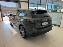 VW Tiguan Friends eTSI DSG in Cipressino-Grün Metallic