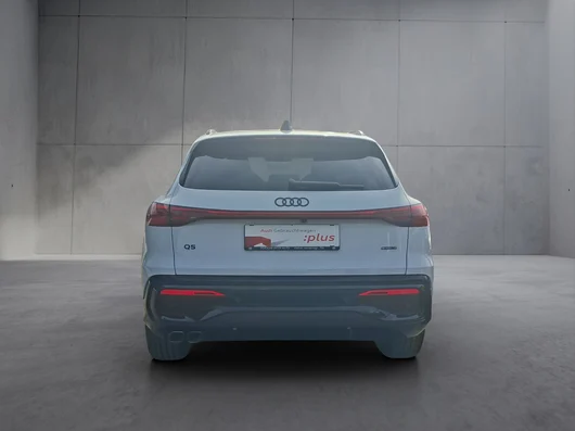 Bild eines Audi Q5 SUV TDI quattro 150 kW