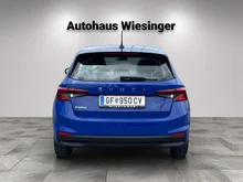 Škoda Fabia Essence TSI in K4 Energy-Blau