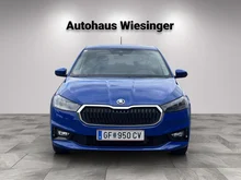 Škoda Fabia Essence TSI in K4 Energy-Blau