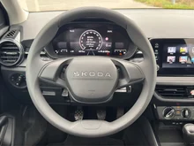 Škoda Fabia Essence TSI in K4 Energy-Blau