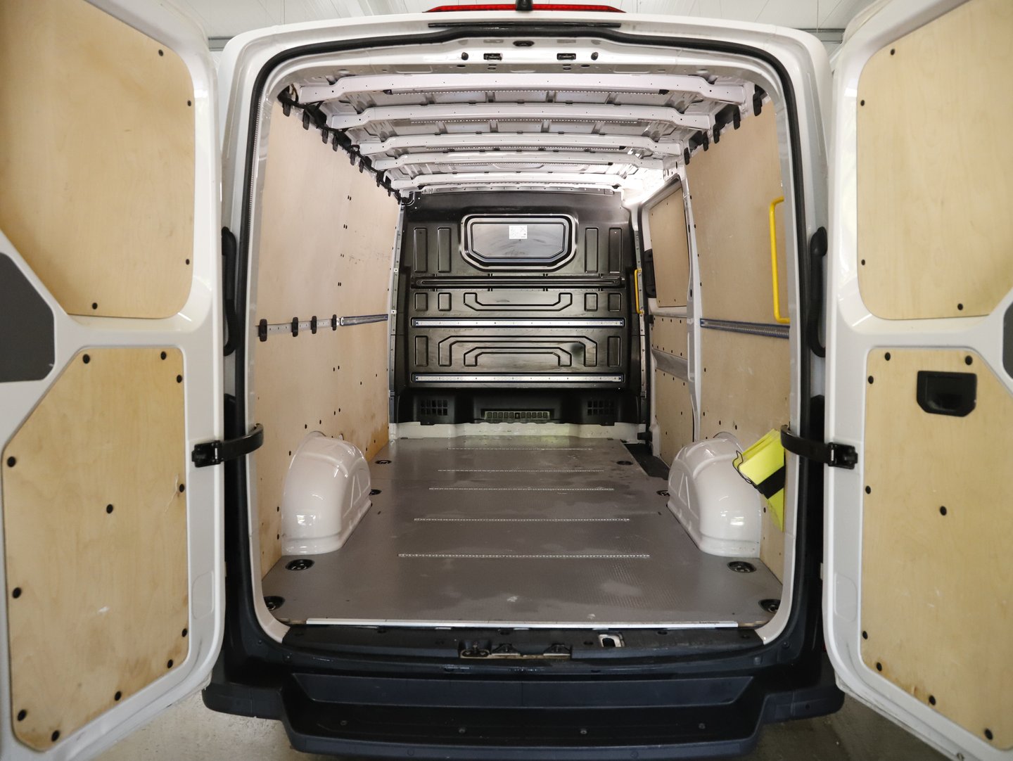 VW Crafter 35 Kastenwagen L3H2 TDI | Bild 7 von 19