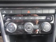 VW T-Roc Sport TSI ACT DSG in White Silver Metallic Dach Schwarz