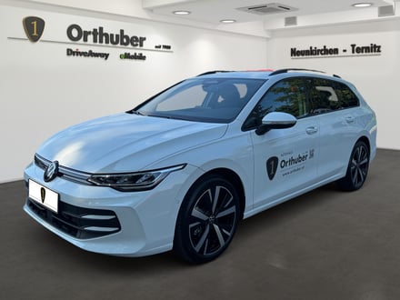 VW Golf Variant Business mHeV DSG