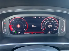 VW Tiguan Allspace R-Line TDI 4MOTION DSG in Pyrit Silber Met.