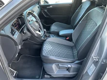VW Tiguan Allspace R-Line TDI 4MOTION DSG in Pyrit Silber Met.