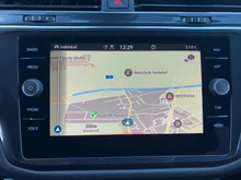 VW Tiguan Allspace R-Line TDI 4MOTION DSG in Pyrit Silber Met.