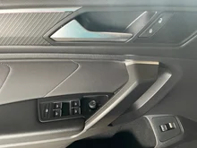 VW Tiguan Allspace R-Line TSI 4MOTION DSG in Atlantik Blue Metallic