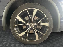 VW Tiguan Allspace R-Line TSI 4MOTION DSG in Atlantik Blue Metallic
