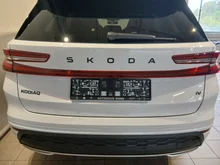 Škoda Kodiaq Sportline iV TSI DSG in Moon-Weiß Metallic