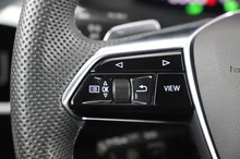 Audi A6 Limousine 50 TFSI e quattro Sport in mythosschwarz metallic