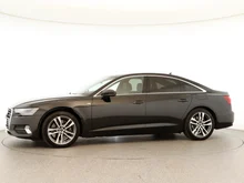 Audi A6 Limousine 50 TFSI e quattro Sport in mythosschwarz metallic