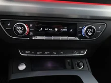 Audi Q5 Sportback 40 TDI quattro S line in quantumgrau