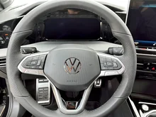 VW Golf Sport TSI in Grenadillschwarz Metallic