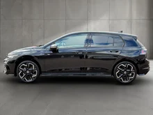 VW Golf Sport TSI in Grenadillschwarz Metallic