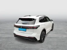VW Tiguan Sport TDI DSG in Pure White