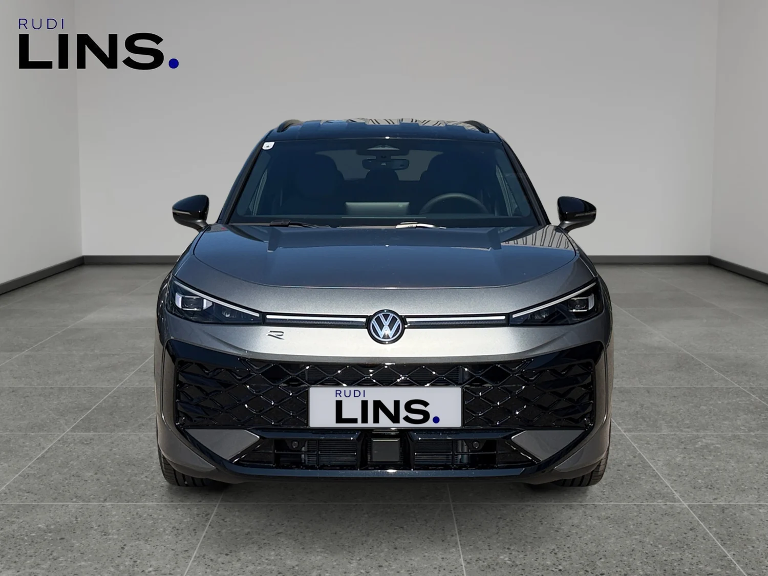Bild eines T-Roc R-Line eTSI DSG