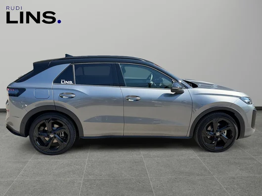 Bild eines T-Roc R-Line eTSI DSG