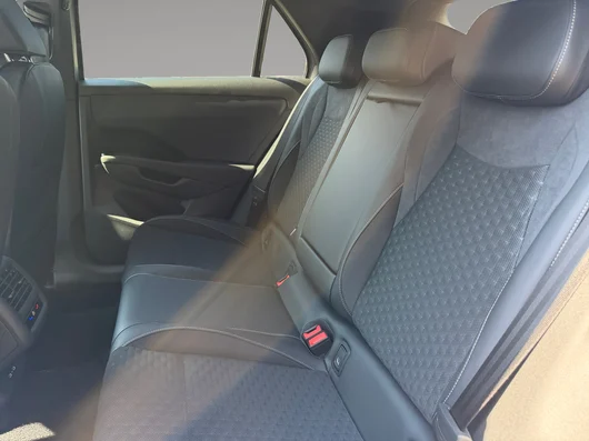 Bild eines T-Roc R-Line eTSI DSG