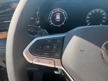 VW Tiguan Friends TDI 4MOTION DSG in Delfingrau Metallic