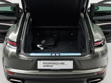 Porsche Panamera 4 E-Hybrid in AVENTURINGRÜNMETALLIC