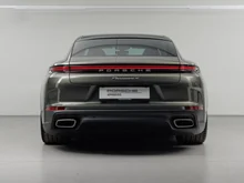Porsche Panamera 4 E-Hybrid in AVENTURINGRÜNMETALLIC
