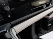 Porsche Panamera 4 E-Hybrid in AVENTURINGRÜNMETALLIC