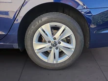 VW Golf Variant Life TDI DSG in Atlantic Blue Metallic