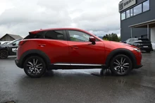 Mazda CX-3 Revolution AWD in rot met