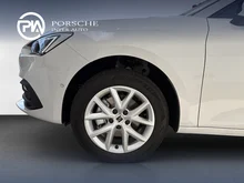 SEAT Leon Style Edition 1.5 TSI 115 PS in Candy-Weiß