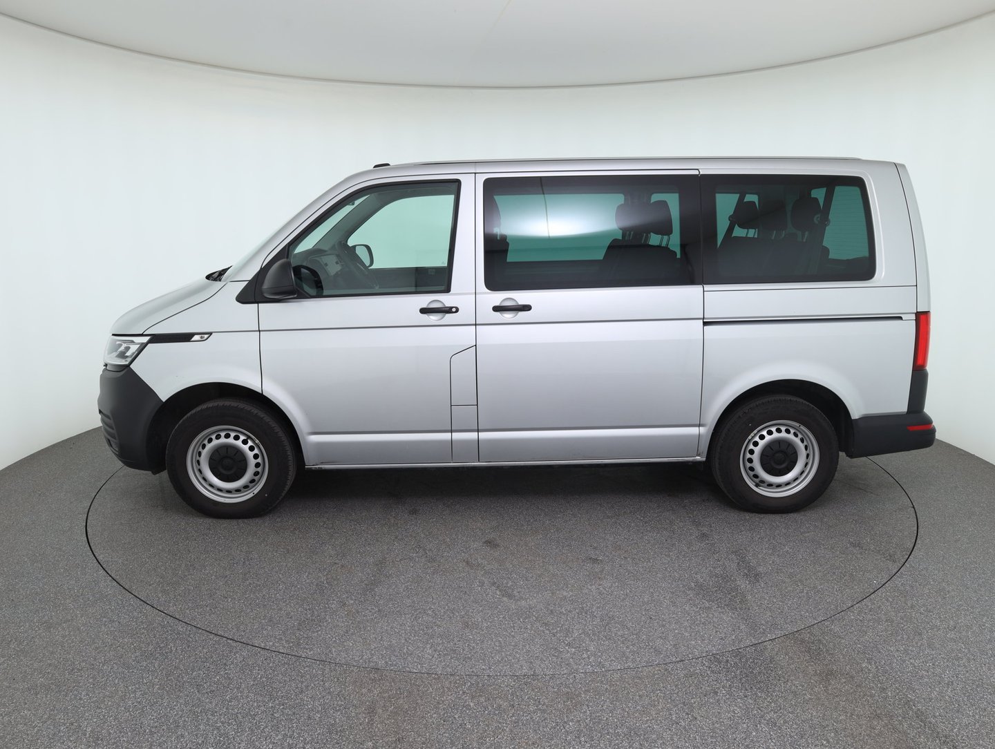 VW Transporter Kombi TDI 4MOTION | Bild 9 von 36