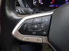 VW T-Cross Life TSI in Deep Black Perleffekt