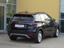 VW T-Cross Life TSI in Deep Black Perleffekt