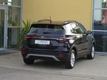 VW T-Cross Life TSI in Deep Black Perleffekt