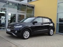 VW T-Cross Life TSI in Deep Black Perleffekt