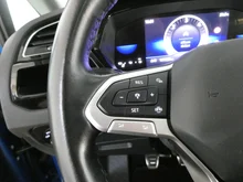 VW Touran Comfortline TDI in F9 Caribbean Blue Metallic