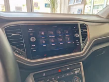 VW T-Roc Design TSI in Deep Black Perleffekt