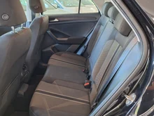 VW T-Roc Design TSI in Deep Black Perleffekt