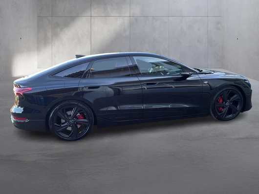 Bild eines Audi A6 Sportback e-tron quattro