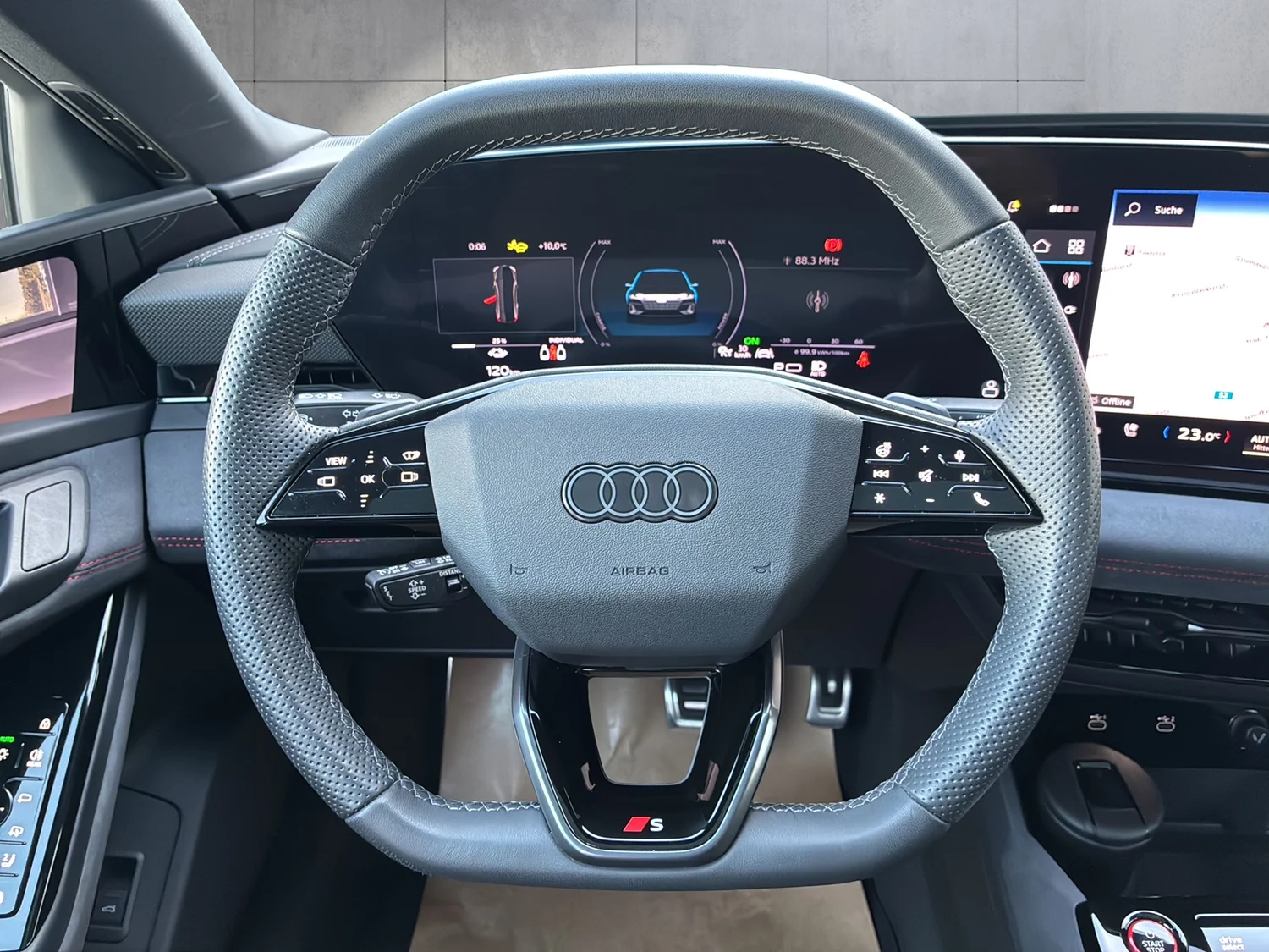 Bild eines Audi A6 Sportback e-tron quattro