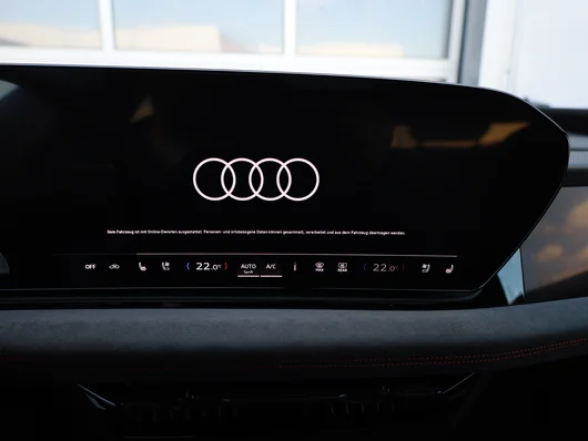 Bild eines Audi A6 Sportback e-tron quattro