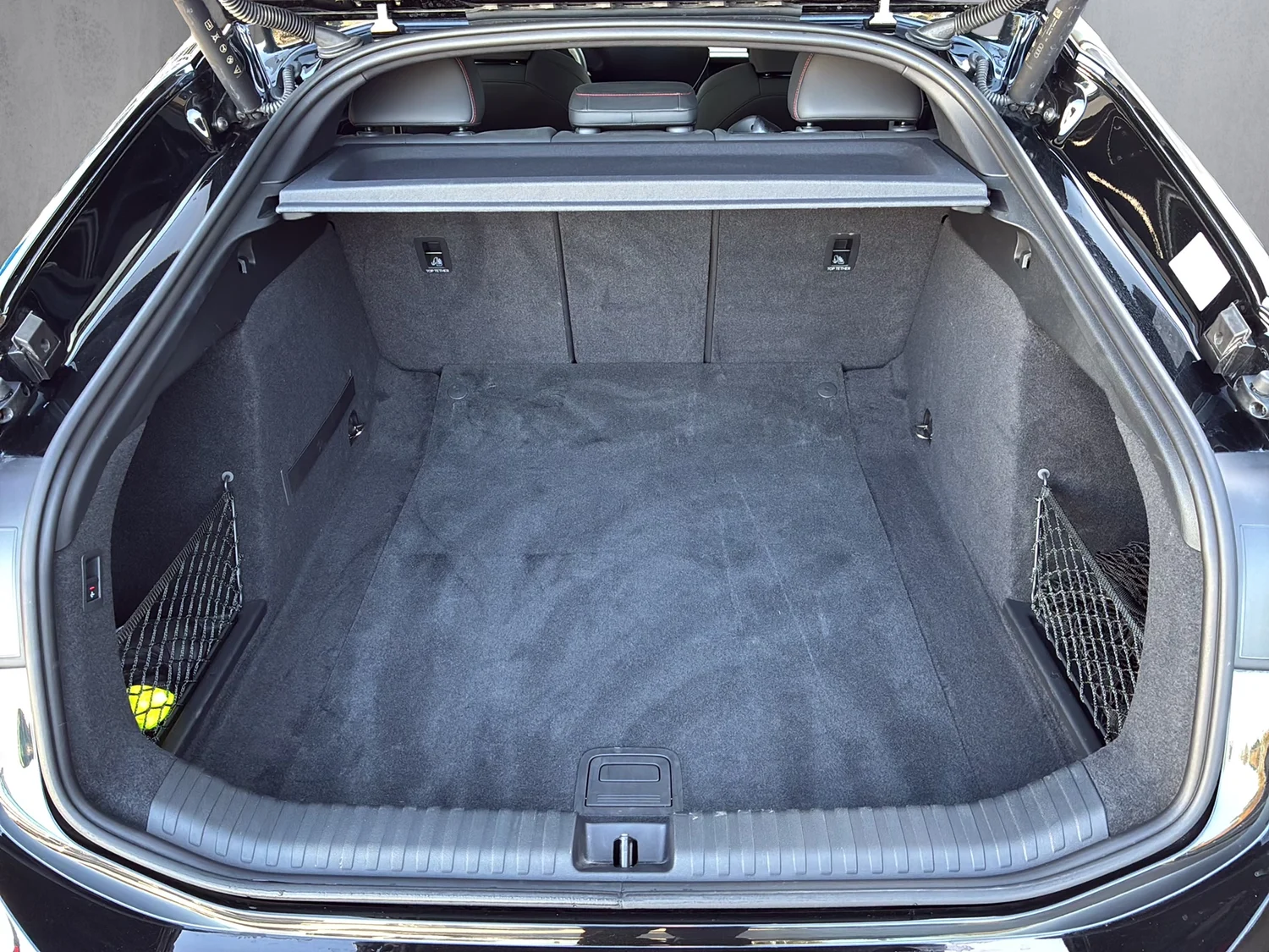Bild eines Audi A6 Sportback e-tron quattro